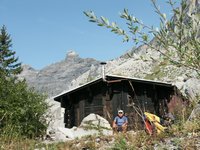 Click to see big picture (667x500 pixels; 118 KB)