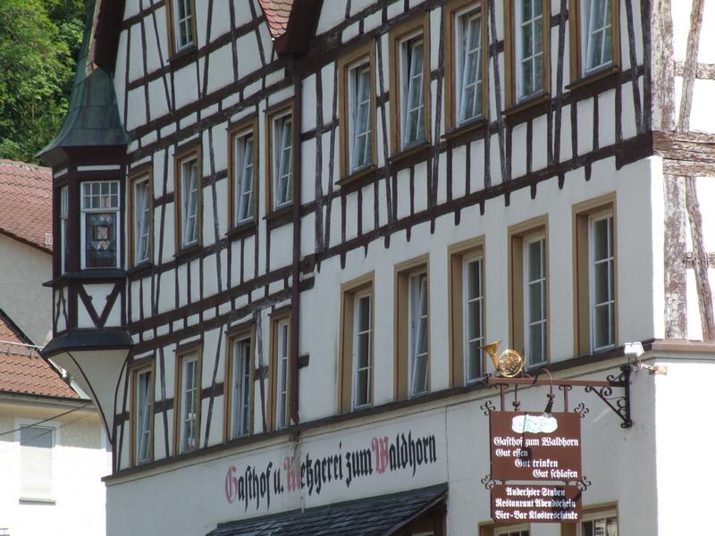 Cliquer pour voir l'image suivante