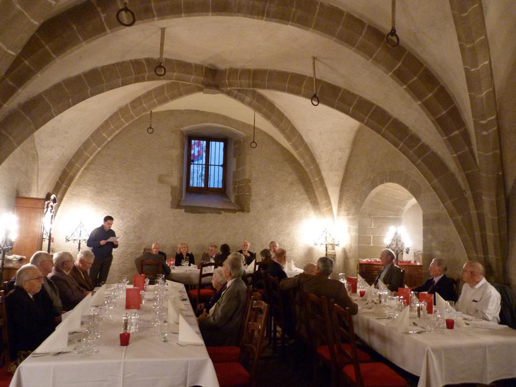 Cliqeu pour voir l'image suivante