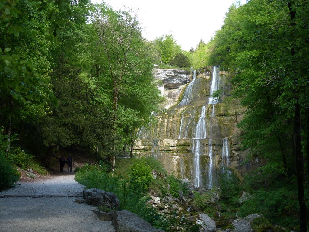 Cliqeu pour voir l'image suivante