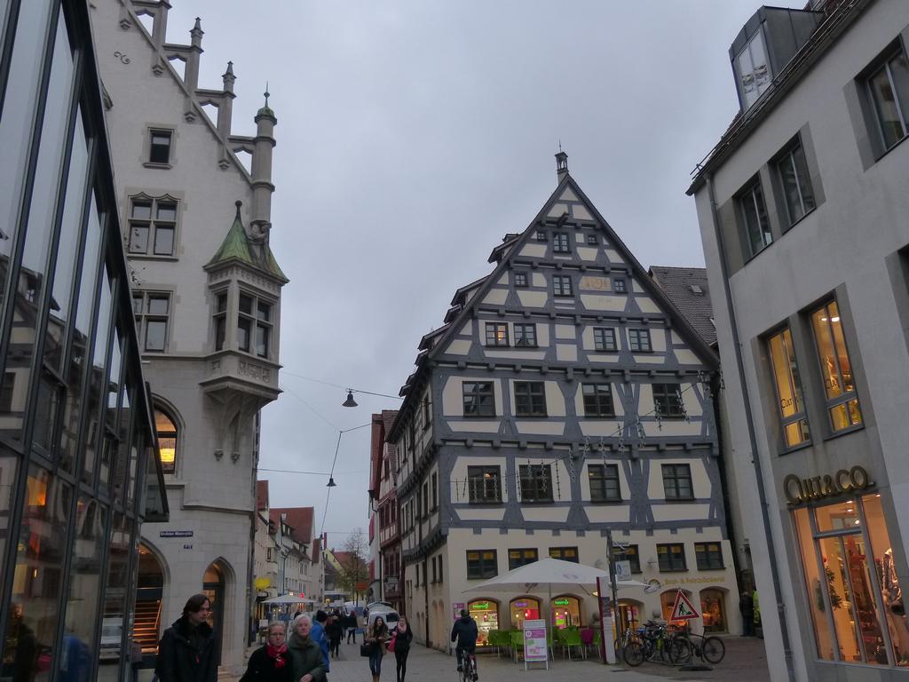 Clic pour l'image suivante