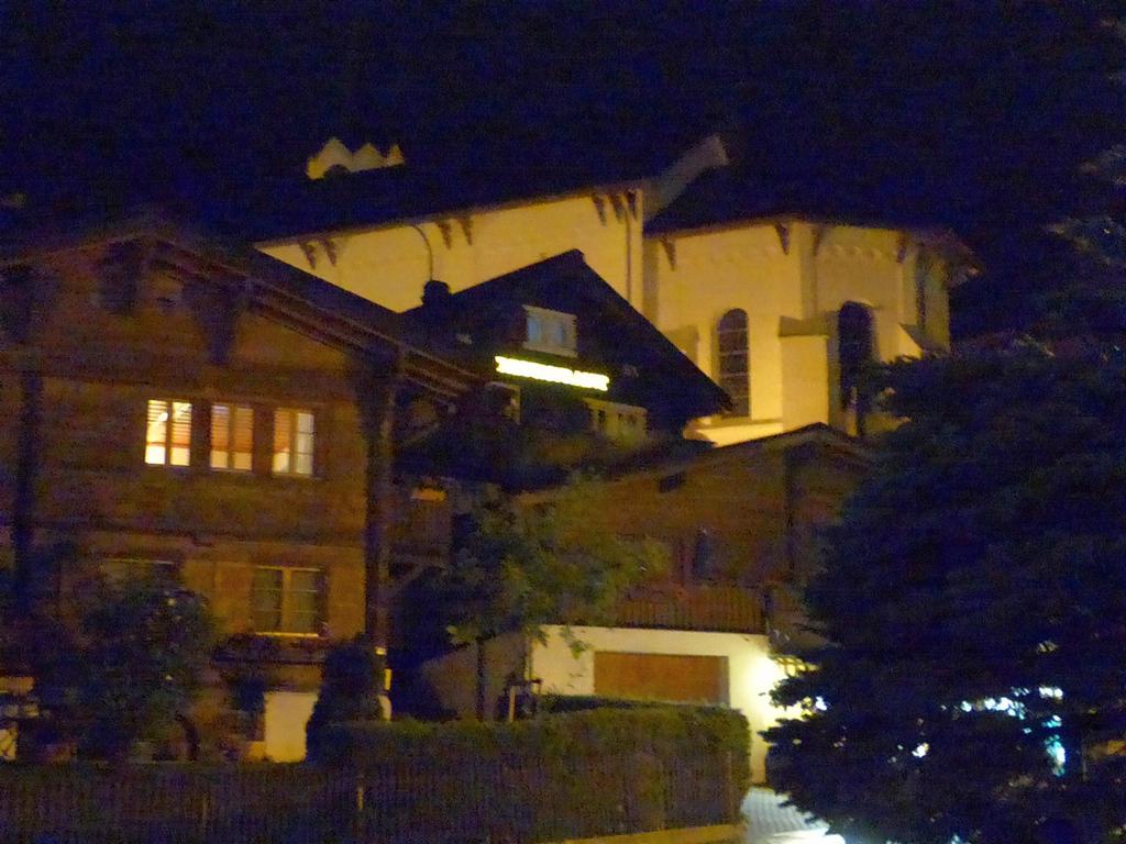 Clic pour l'image suivante