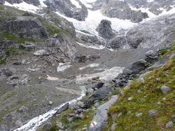 Click to see big picture (1024x768 pixels; 200 KB)