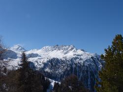 Click to see big picture (1024x768 pixels; 90 KB)