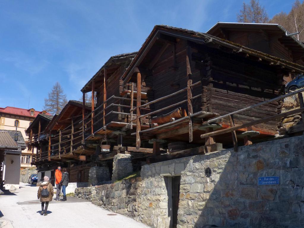 {Clic pour voir plus grand}