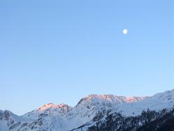 Click to see big picture (1024x768 pixels; 54 KB)