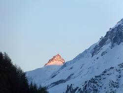 Click to see big picture (1024x768 pixels; 58 KB)