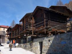 Click to see big picture (1024x768 pixels; 115 KB)