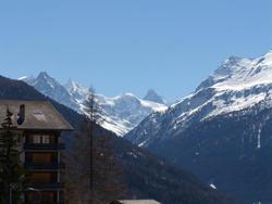 Click to see big picture (1024x768 pixels; 77 KB)