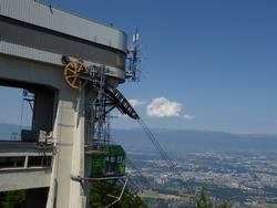 Click to see big picture (1024x768 pixels; 96 KB)