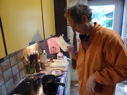 Click to see big picture (1024x768 pixels; 85 KB)