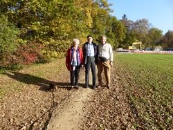 Click to see big picture (1024x768 pixels; 303 KB)