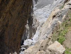 Click to see big picture (1024x768 pixels; 168 KB)