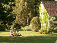 Click to see big picture (667x500 pixels; 163 KB)