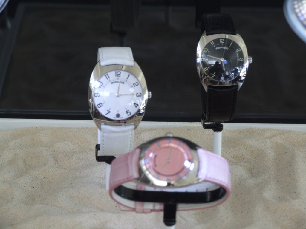 Cliquer pour voir l'image suivante