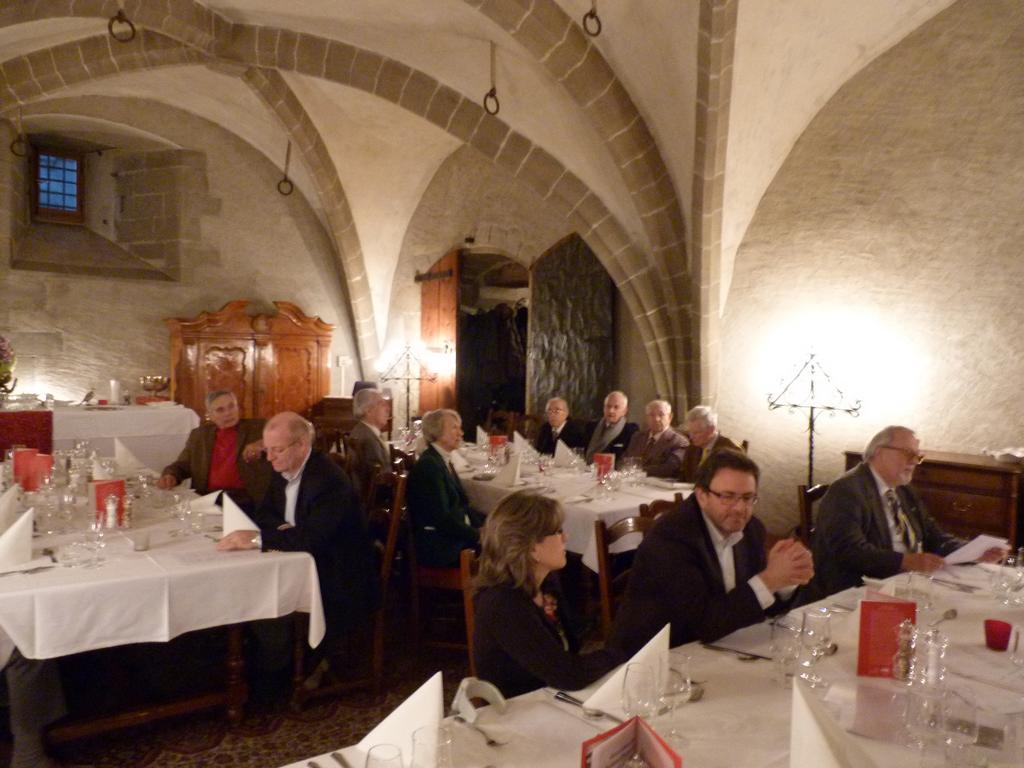 Cliqeu pour voir l'image suivante