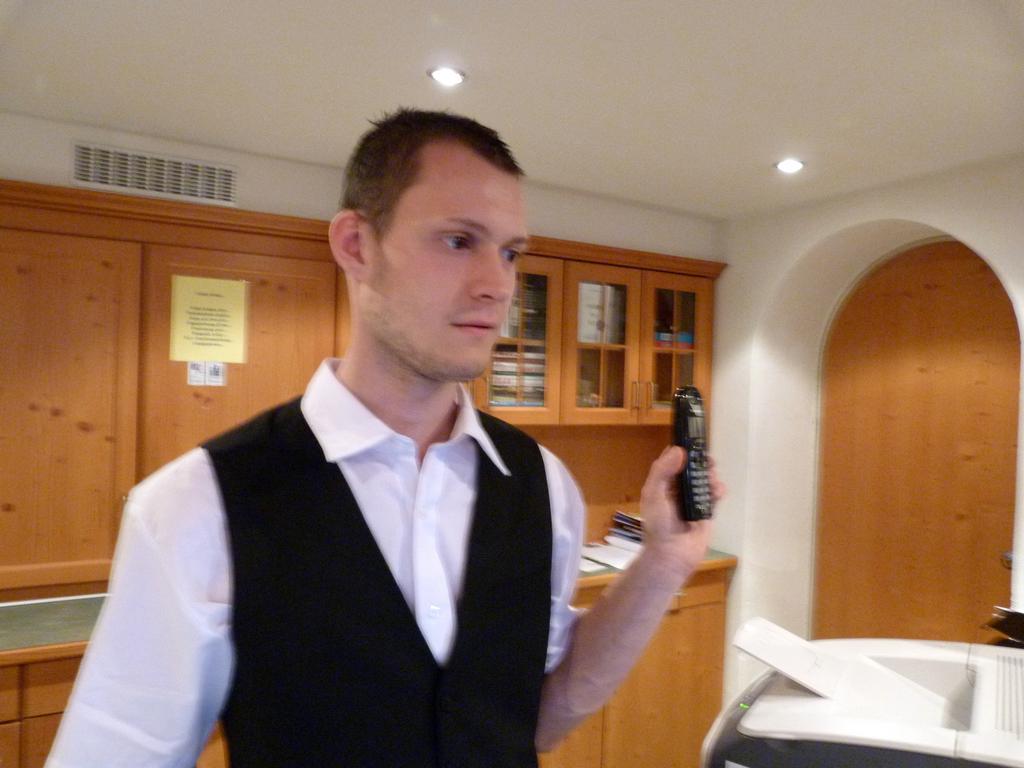 Cliqeu pour voir l'image suivante