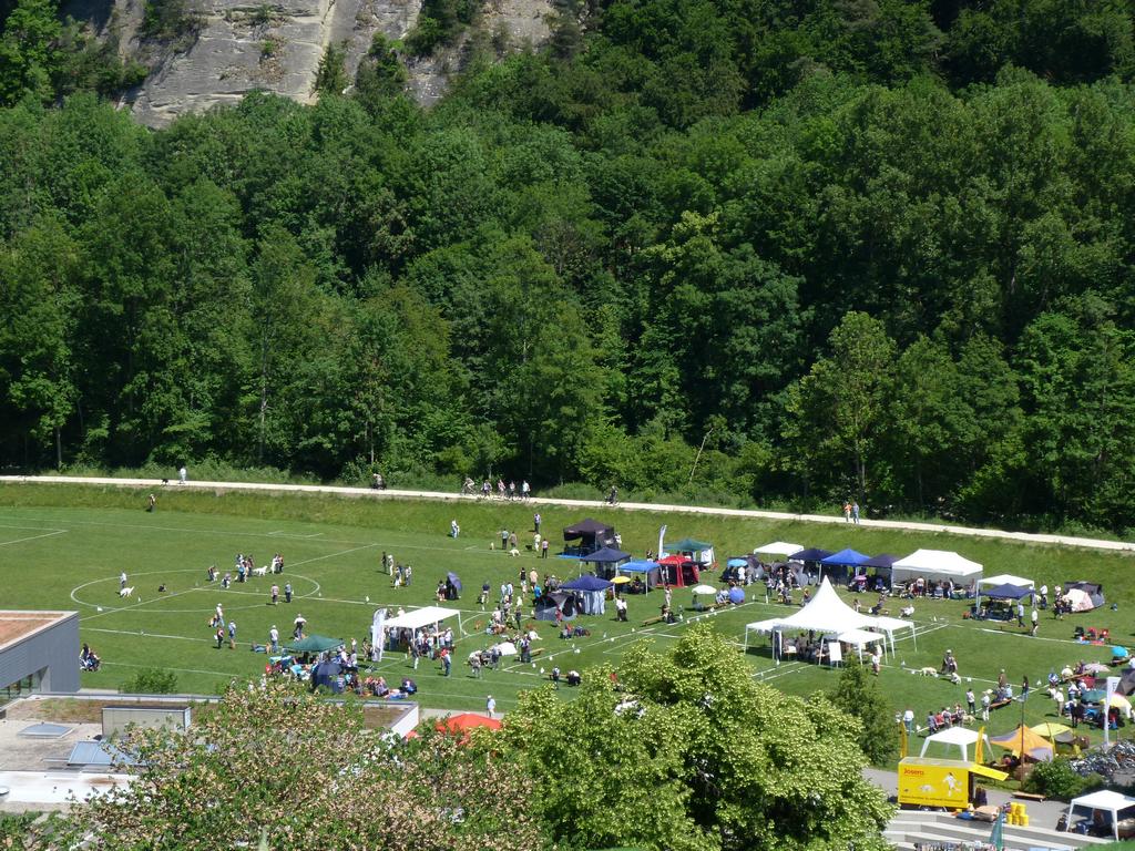 Cliqeu pour voir l'image suivante