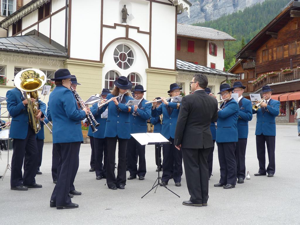 Clic pour l'image suivante