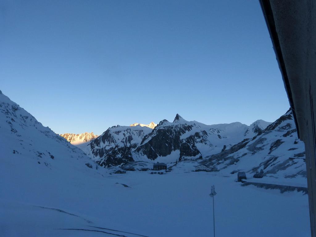 Clic pour l'image suivante