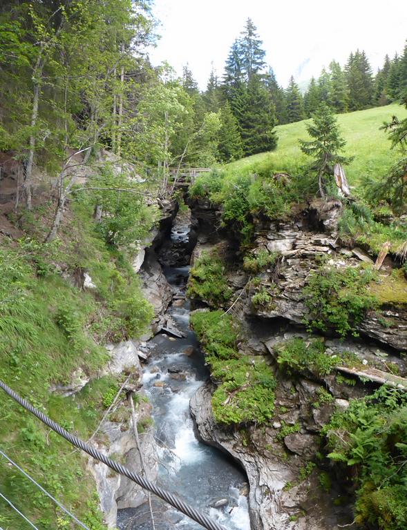 Clic pour l'image suivante